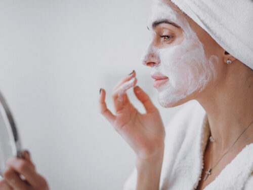 Skincare rutina za blistavu kožu – kako do zdravog tena